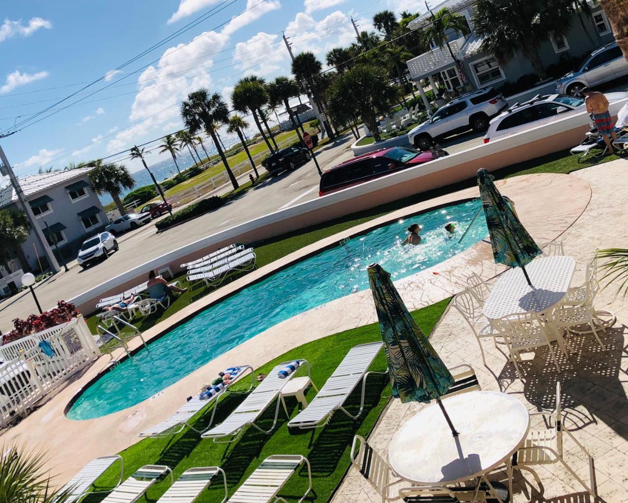 Coral Key Inn Lauderdale-by-the-Sea Zewnętrze zdjęcie